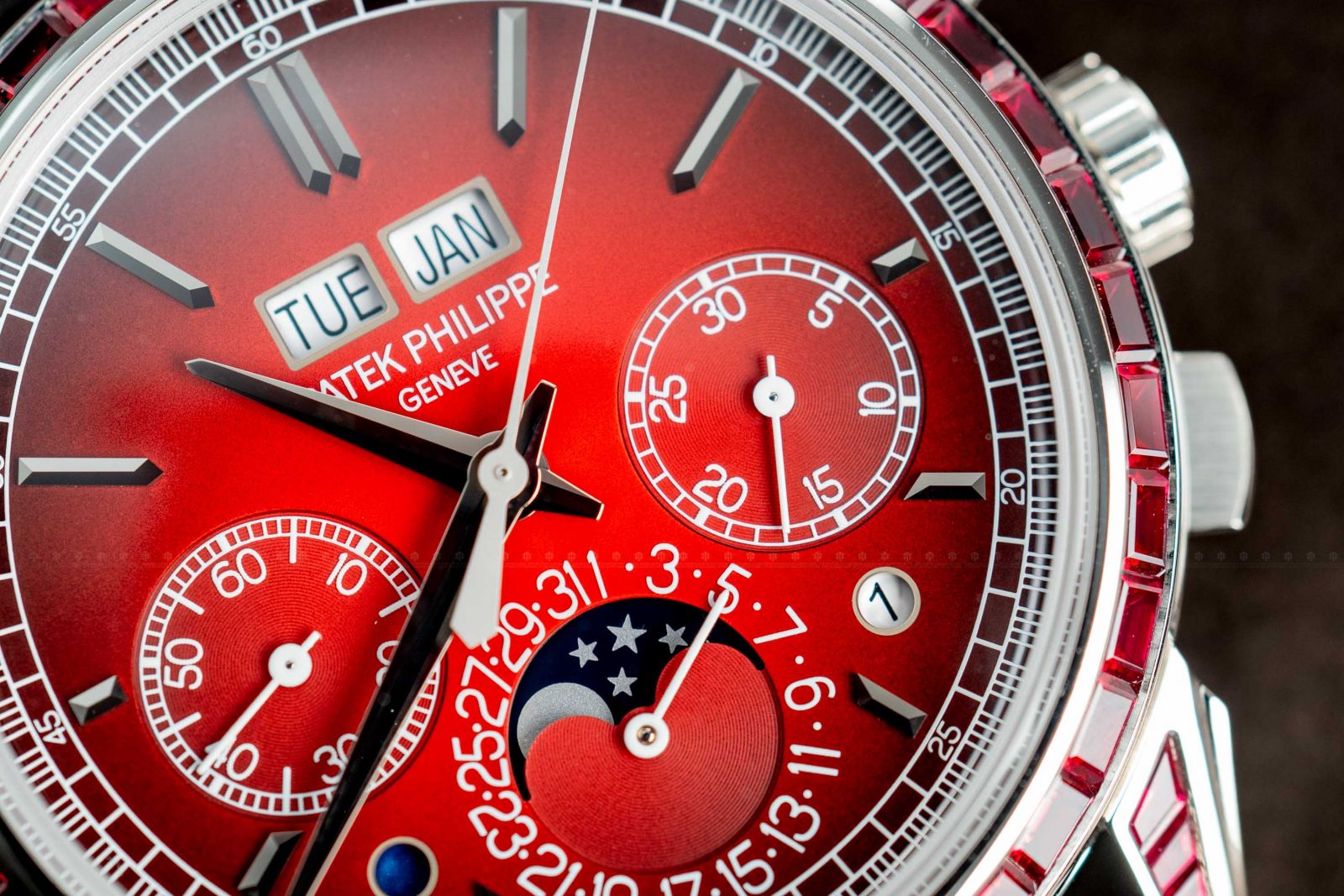 TA LUXURY WATCH